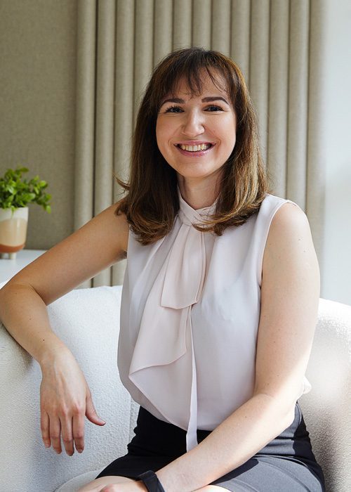 Dr. Cristiana Miron